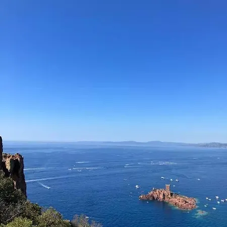 Apartment Agay Bay Front Saint-Raphael (Var)